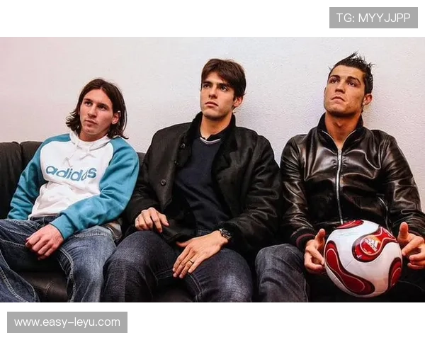 梅西与卡卡进攻创造力及巅峰形态结构差异解析