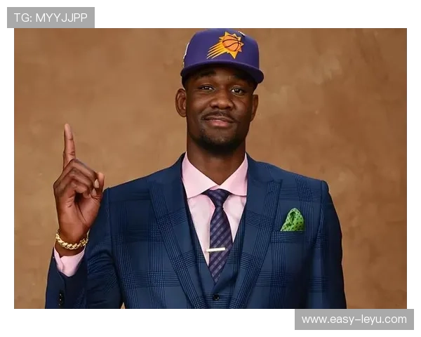 德安德烈·艾顿挡拆高效制造错位，提升球队内线攻防质量